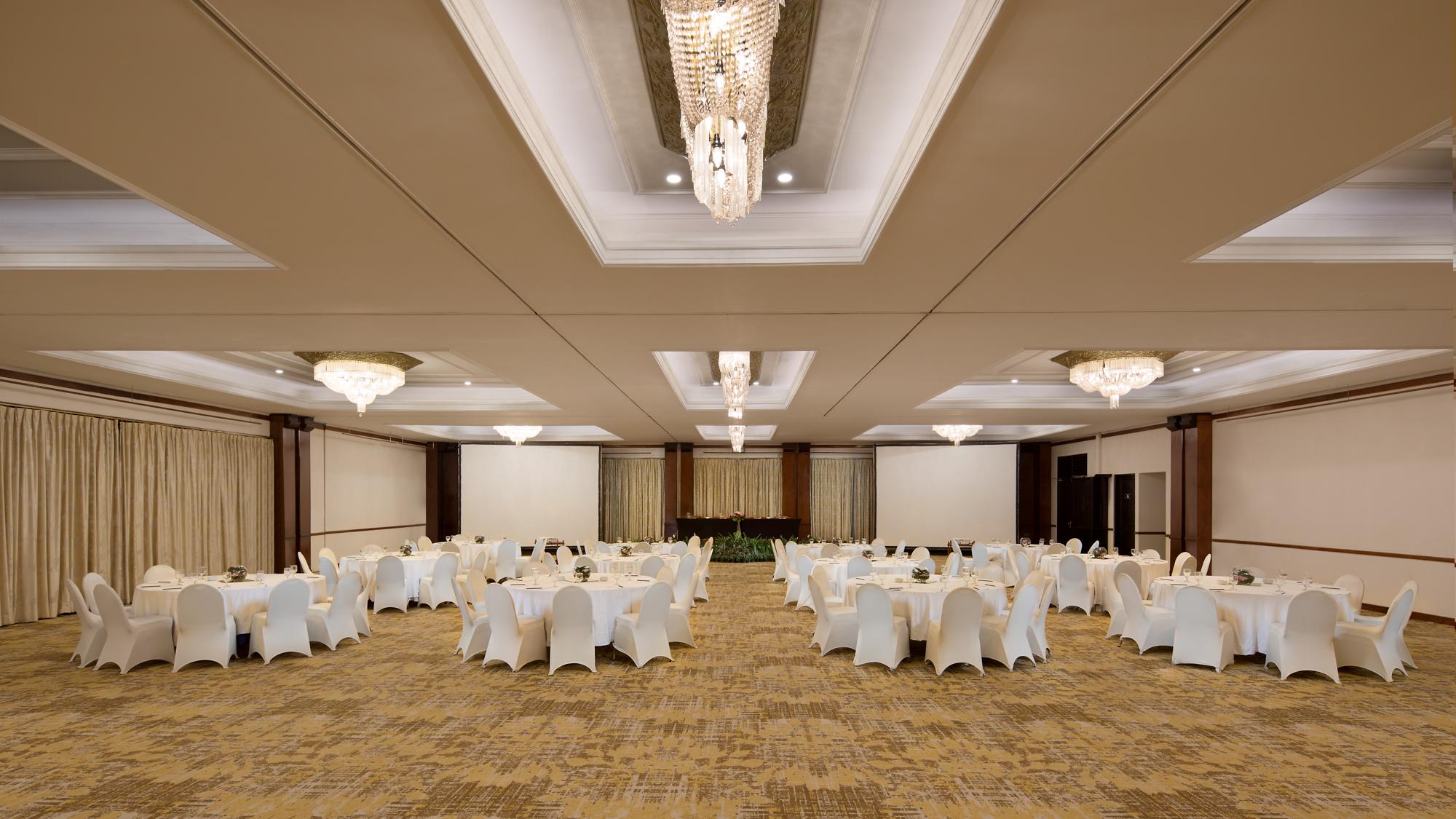 Aryaduta Lippo Village Tangerang Exterior photo